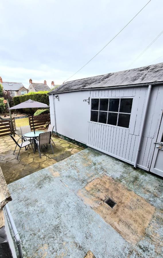 Modern 3 Bedroom House Close To The Centre Appartement *